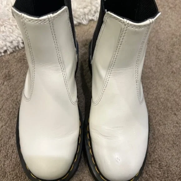 Dr. Martens Chelsea Boot Size US 6 - Picture 2 of 6